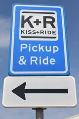 niederländisches Verkehrszeichen: Kiss and Ride