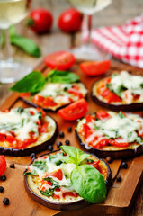 pizza eggplant with tomatoes and Basil