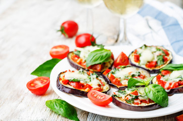 pizza eggplant with tomatoes and Basil
