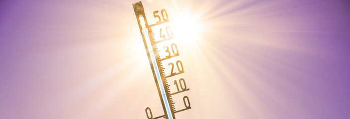 Sommerhitze 35 Grad auf dem Thermometer