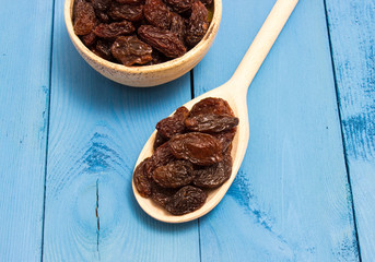 the raisins on a blue board