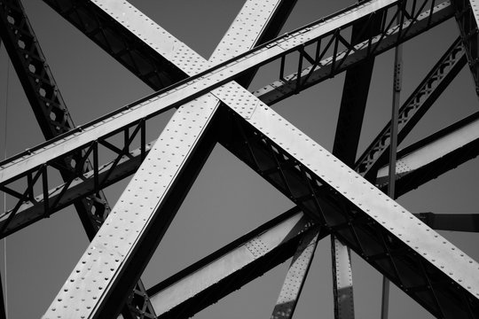 Estrura da ponte D. Luis no Porto