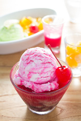 strawberry icecream
