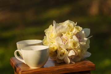 Teacups and bouquet 