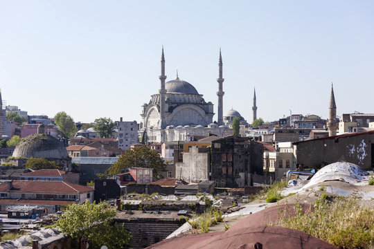 Мечеть Михримах Султан в районе Эдирнекапы . Стамбул. 