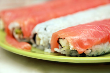 Ready sushi roll