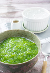 Lod Chong Dessert in Coconut Milk