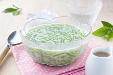 Lod Chong Dessert in Coconut Milk