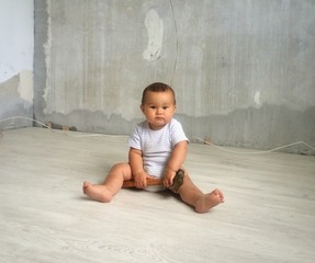 Fototapeta premium мальчик с молотком