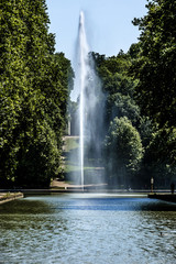 Naklejka premium Fountain in Parc. Chateau de Sceaux, near Paris.