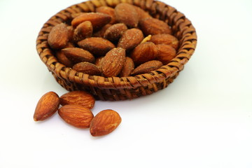 Snack almonds