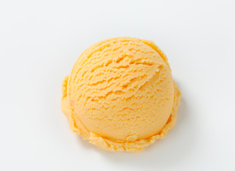 Apricot ice cream