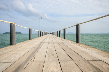 Obraz premium Wooden bridge at pier, Chumporn, Thailand