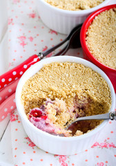 Biscuits crumble topping berry dessert
