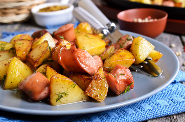 Potatoes with sausages