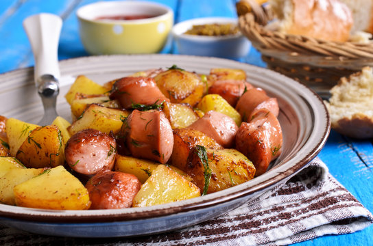 Potatoes with sausages