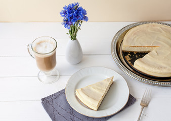 cheesecake with coffee