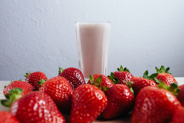 strawberry smoothie milkshake fresh blended