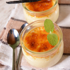 Creme brulee dessert