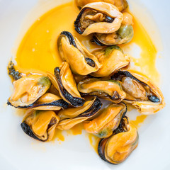 pickled mussels
