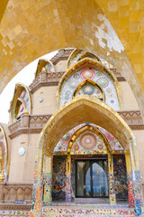 Obraz premium the colorful broken tile and stone decorating on temple wall