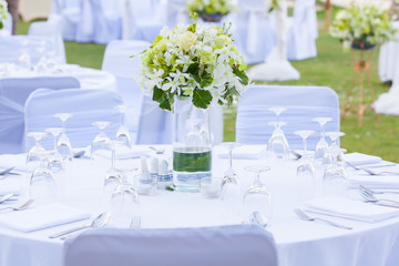The  dinner table on the beach