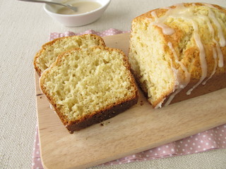 Aufgeschnittener Kastenkuchen