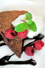 Brownie with raspberry and mint