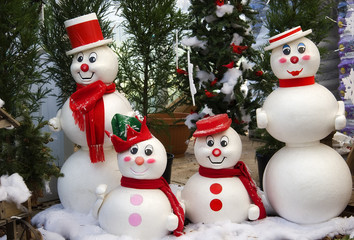 Snowman Family at Christmas