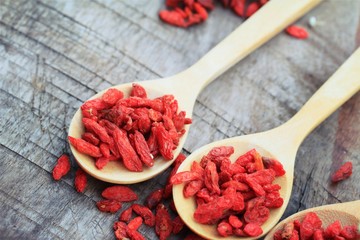 Red dried goji berries