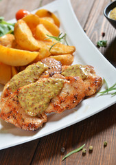 Turkey breasts with honey-mustard sauce