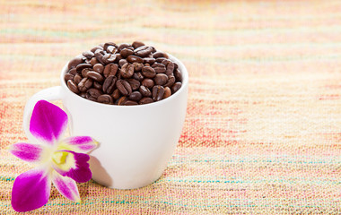 Roasted coffee beans