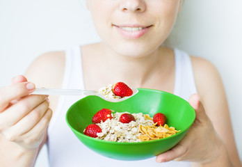 Obraz na płótnie Canvas woman eating healthy
