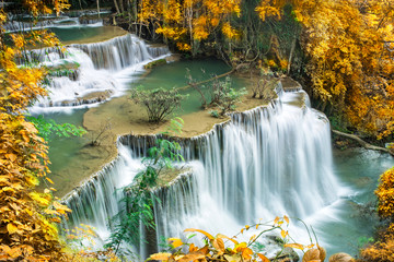 Fototapeta na wymiar Beautiful waterfall in tropical forest 