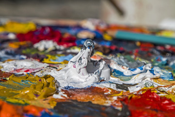 Palette mit Ölfarben