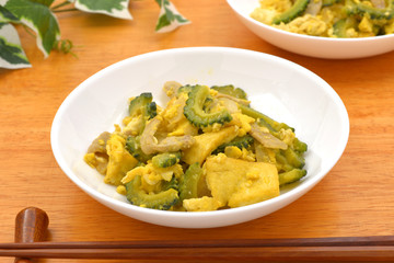 ゴーヤチャンプルー　/有名な沖縄料理