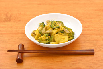 ゴーヤチャンプルー　/有名な沖縄料理