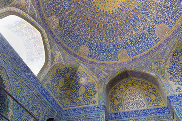 Fototapeta na wymiar Imam Mosque (Masjed-e Imam) in Isfahan, Iran