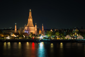 Atmosphere thai temple (Wat Arun) in night