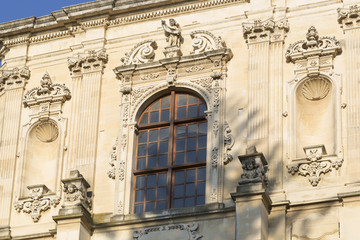 Chiesa - particolare della facciata - Lecce