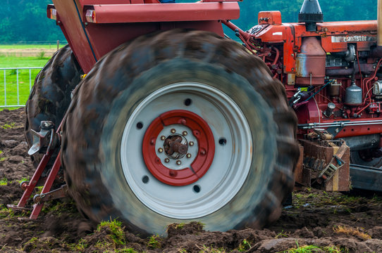 Landwirtschaft - Traktor im Einsatz