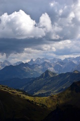 Obraz premium Wild mountain landscape with dramatic clouds (Warth-Schröcken)