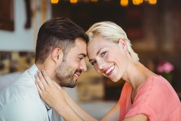 Naklejka premium Couple taking a cup of coffee