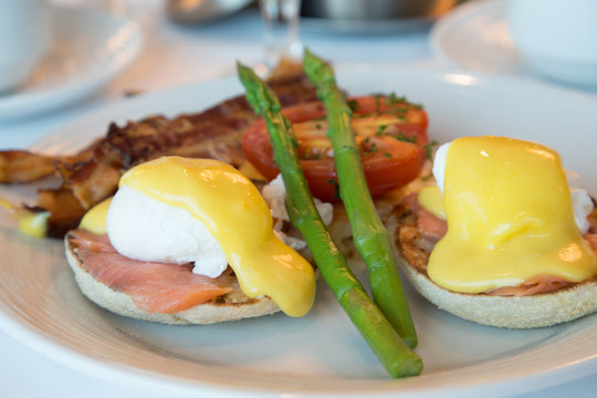 Salmon Benedict with Asparagus
