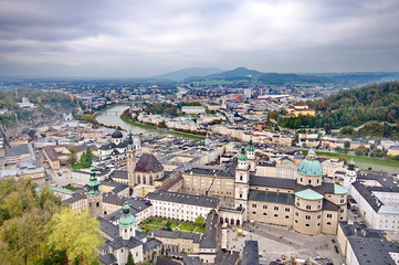 Fototapeta na wymiar City of Salzburg from the fortress