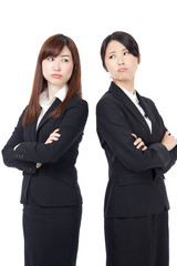 ビジネスウーマン　2ショット　険悪