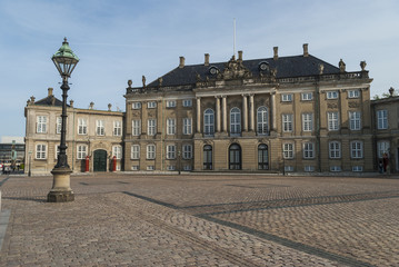 Fototapeta na wymiar The Amalienborg Palace in Copenhagen