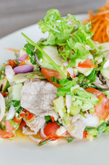 Spicy beef salad