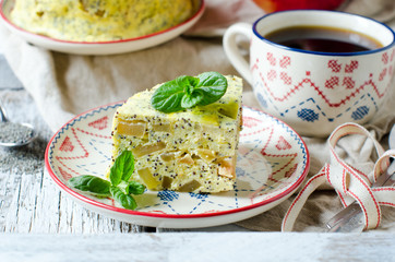 Cheesecake with poppy seeds and apples