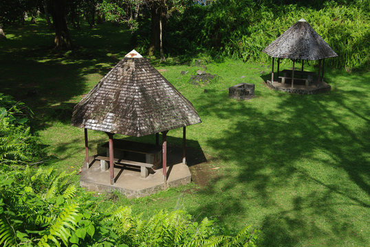 La R&eacute;union - Kiosques au Puits Fran&ccedil;ais